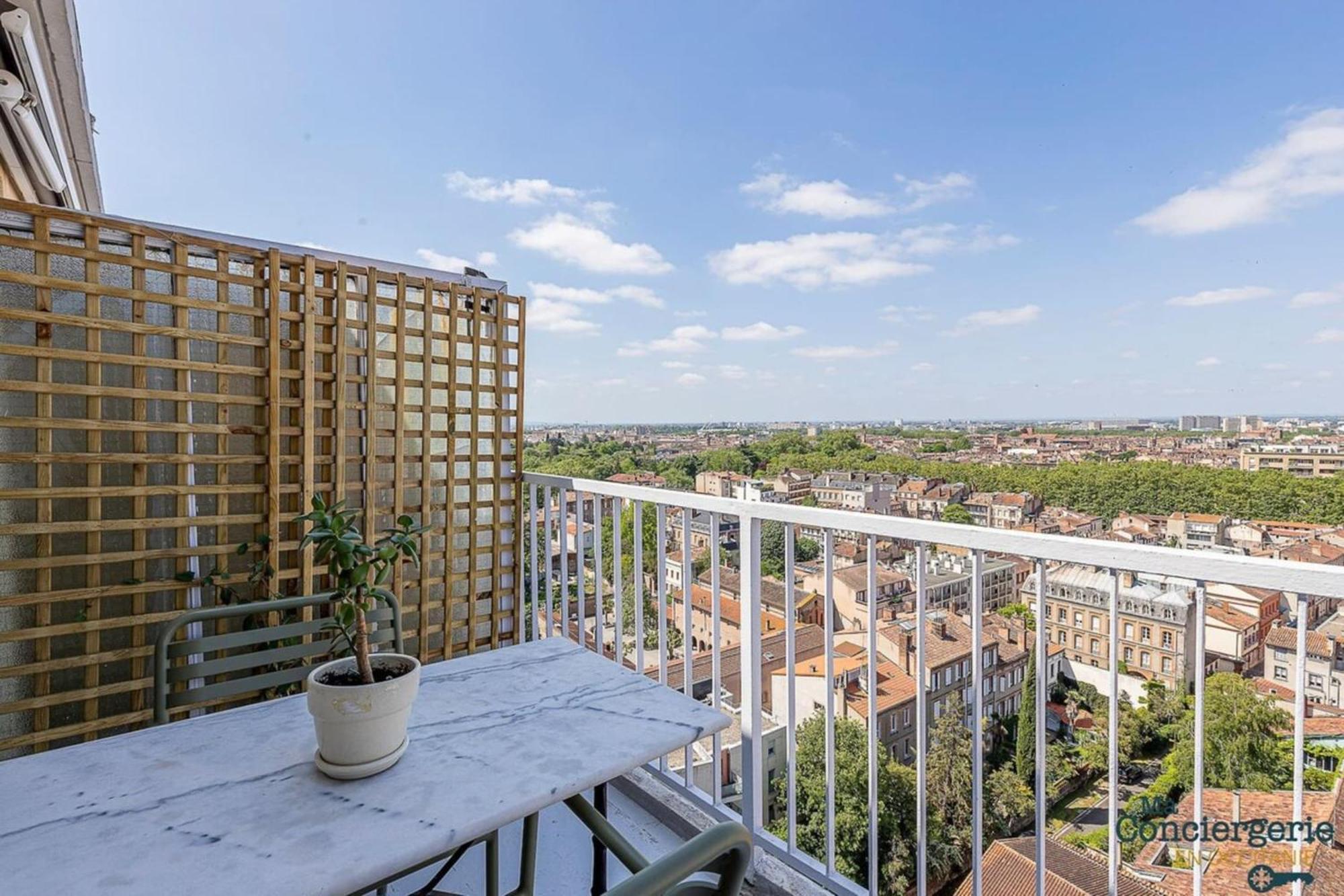 Montaudran Place Dupuy - Vue Panoramique -Metro Toulouse Eksteriør billede